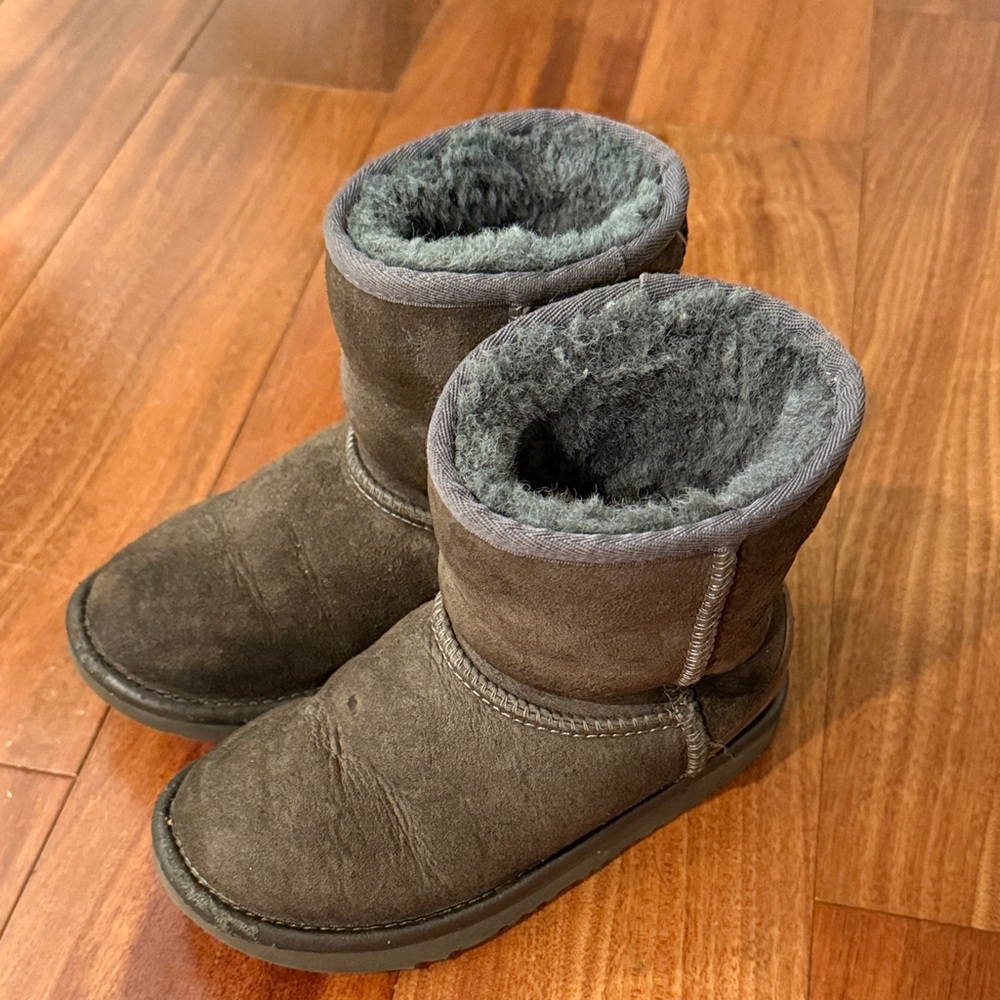 UGG Classic Kids Gray Suede Boots